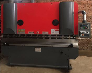 西安市長(zhǎng)安區(qū)黃良古城車輛廠